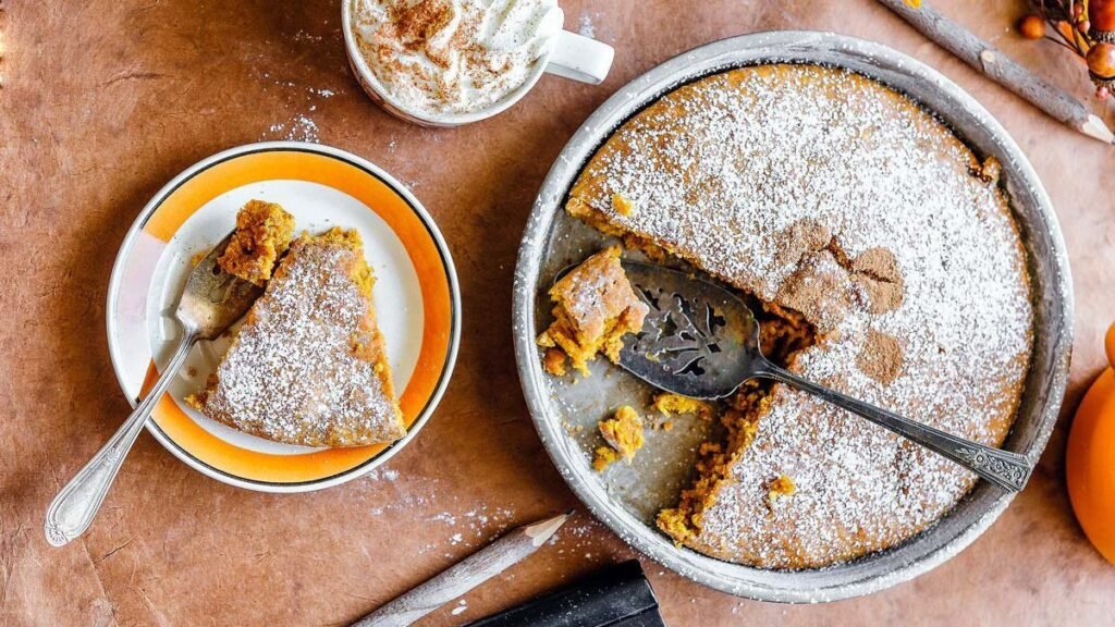 طرز تهیه کیک کدو حلوایی پف دار در قابلمه (بدون فر)