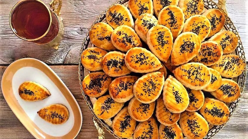 آموزش دستور پخت شیرینی نان چای خوشمزه به روش سنتی قزوینی