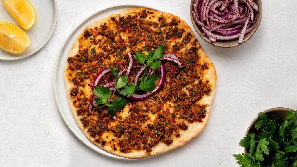طرز تهیه لاه‌ماجون ترکیه به روش اصلی و مرحله‌‌‌‌‌‌‌‌‌‌‌‌‌‌‌‌‌ای