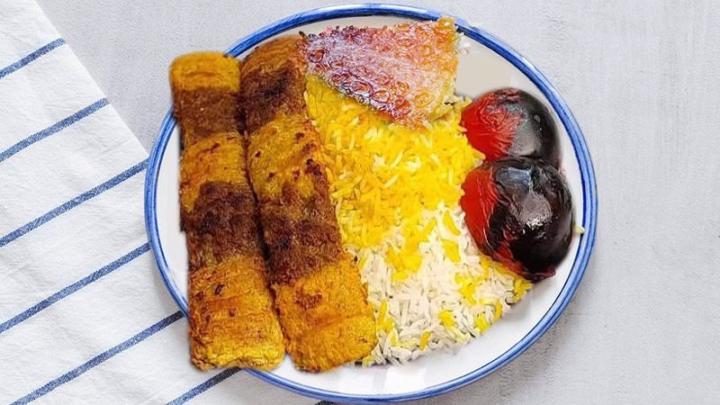 طرز تهیه کباب تابه‌ای مجلسی با مرغ و گوشت به روش ساده